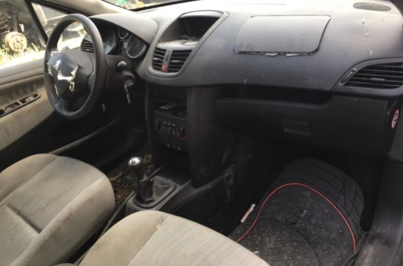 Peugeot 207 1.4HDi снимка 7