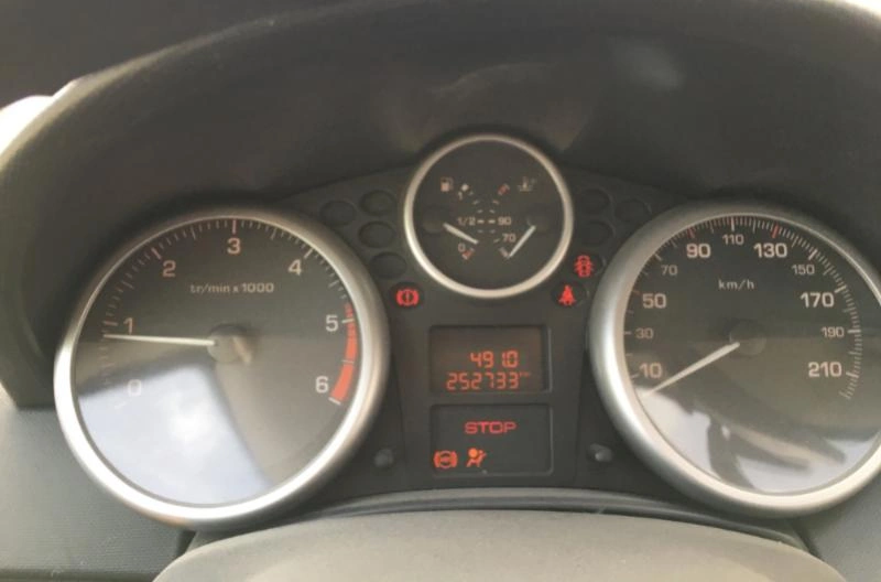 Peugeot 207 1.4HDi снимка 8