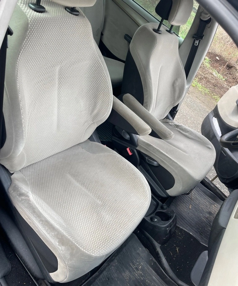 Citroen Grand C4 Picasso 1.6 HDi снимка 4