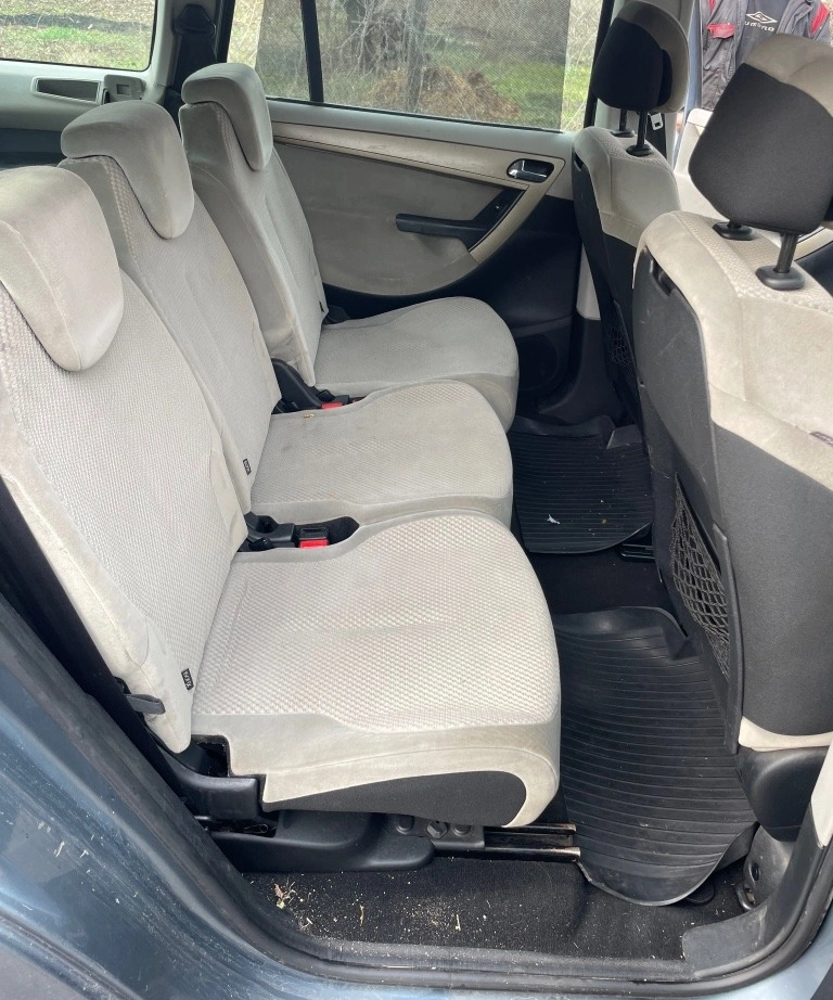 Citroen Grand C4 Picasso 1.6 HDi снимка 5