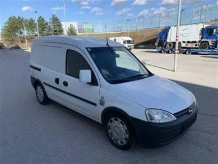 Opel Combo 1.3 cdti снимка 2