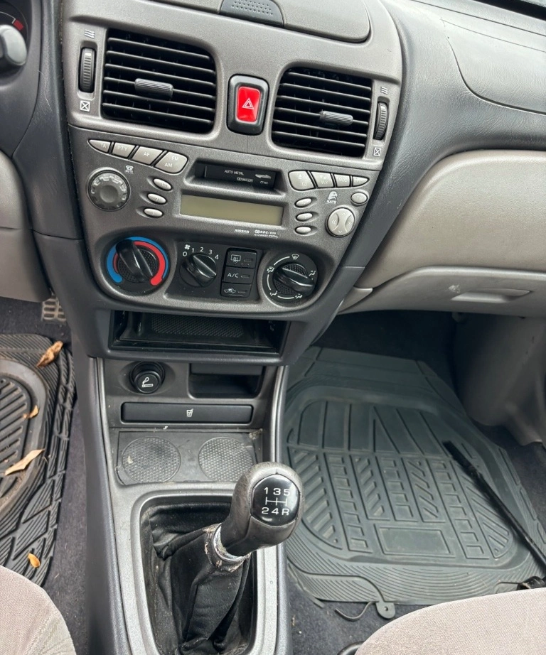 Nissan Almera 2.2 ddti снимка 7