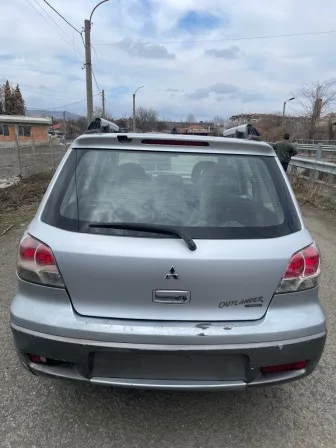 Mitsubishi Outlander 2.0i снимка 7