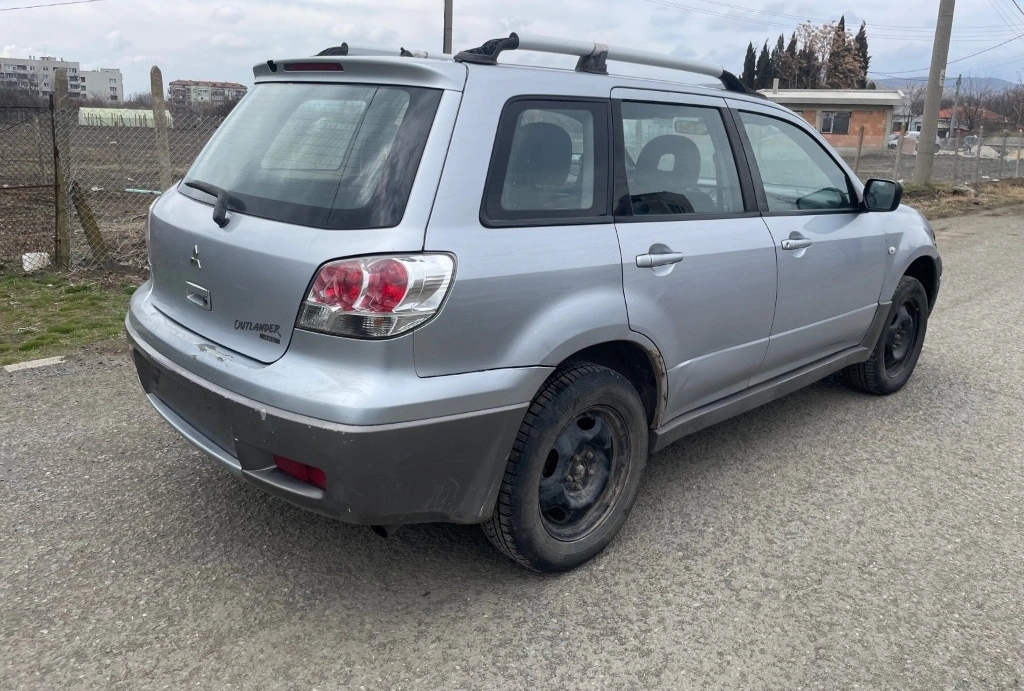 Mitsubishi Outlander 2.0i снимка 2