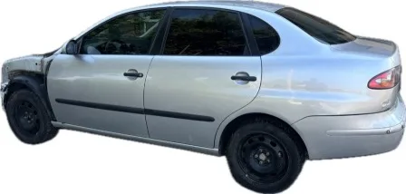 Seat Cordoba 1.9 TDi снимка 2