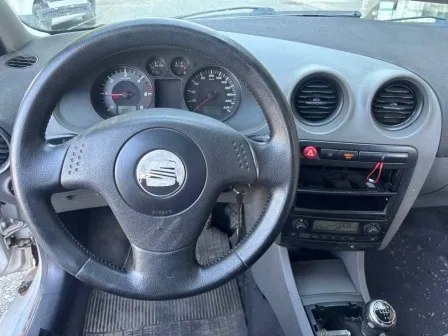 Seat Cordoba 1.9 TDi снимка 6