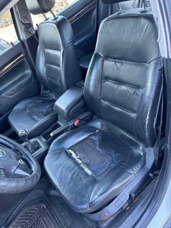 Opel Vectra 2.2 DTi снимка 8
