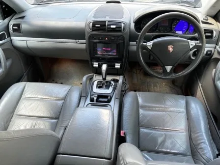 Porsche Cayenne 3.2i снимка 8
