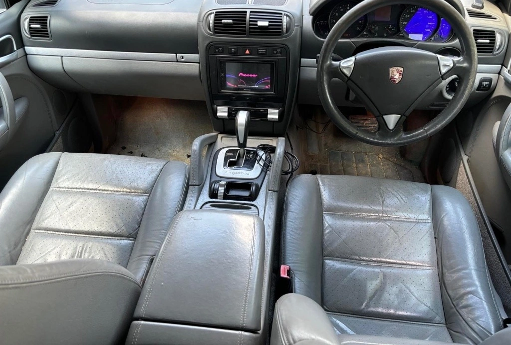 Porsche Cayenne 3.2i снимка 8