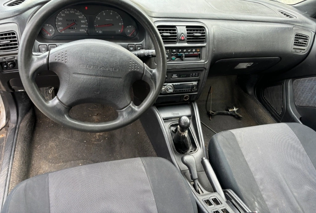 Subaru Legacy 2.0i AWD снимка 8