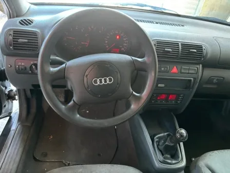 Audi A3 1.6i снимка 8