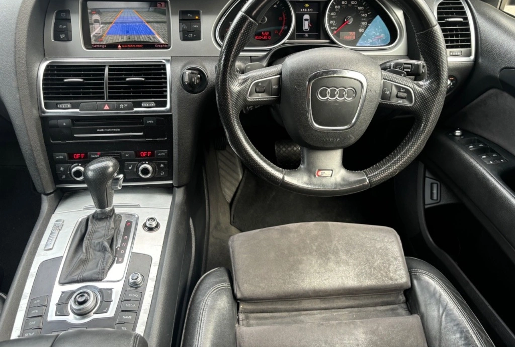 Audi Q7 3.0 TDi S-line снимка 8