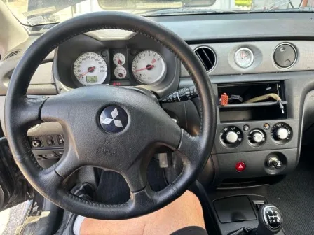 Mitsubishi Outlander 2.0i снимка 8