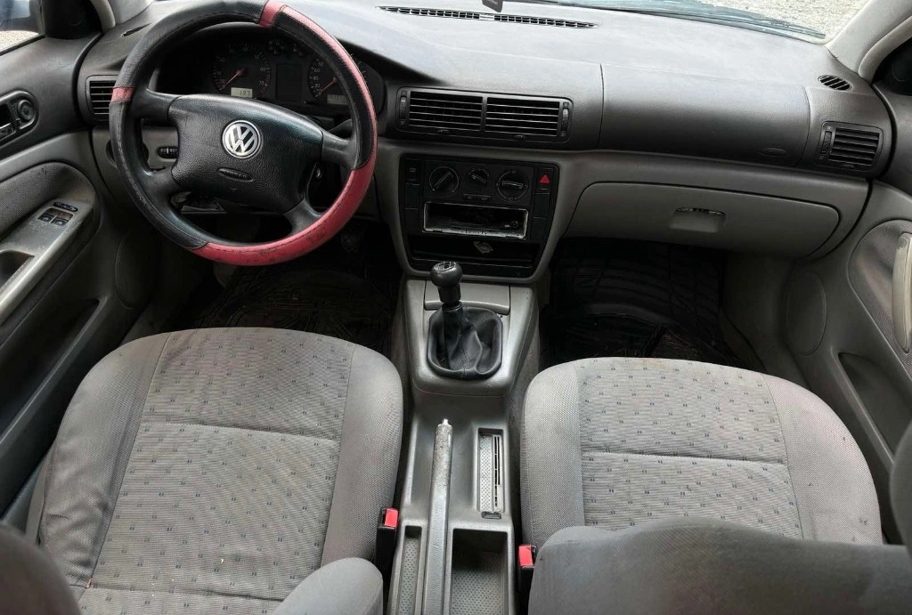 VW Passat 1.6i снимка 8
