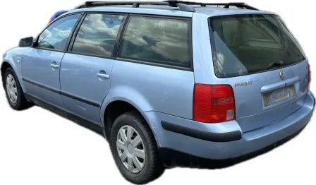 VW Passat 1.6i снимка 5