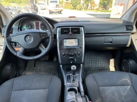 Mercedes-Benz B 180 1.8 cod снимка 7