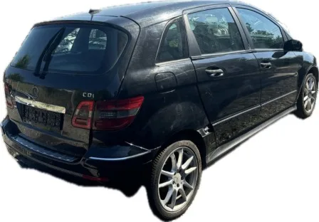 Mercedes-Benz B 180 1.8 cod снимка 4