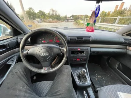 Audi A4 1.9TDi снимка 7