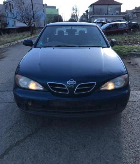Nissan Primera 1.8i