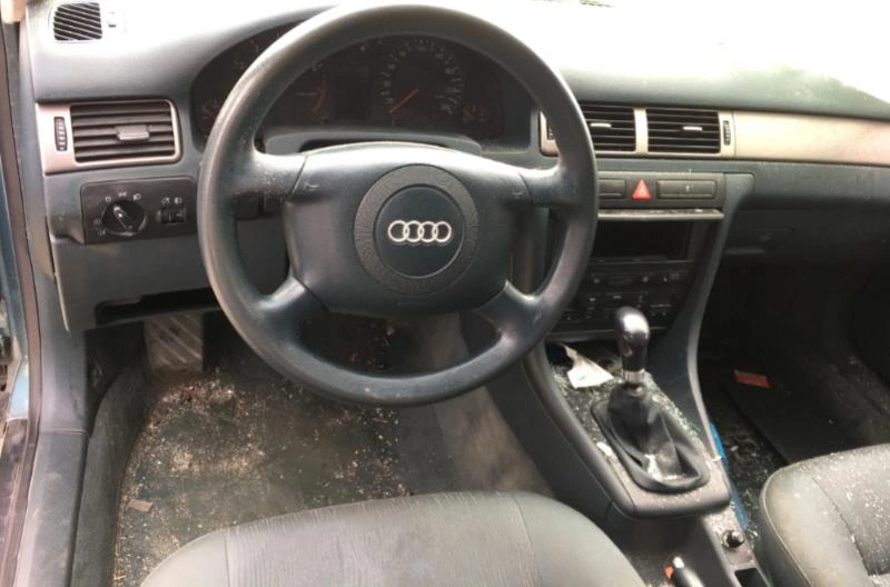 Audi A6 1.8i снимка 8
