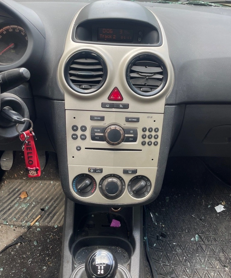 Opel Corsa 1.3cdti снимка 7