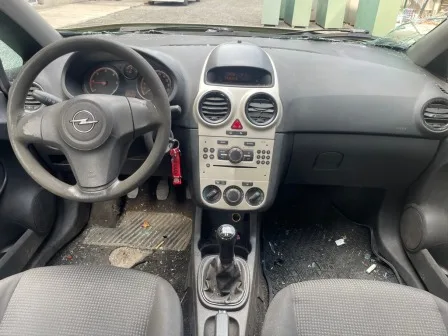 Opel Corsa 1.3cdti снимка 6