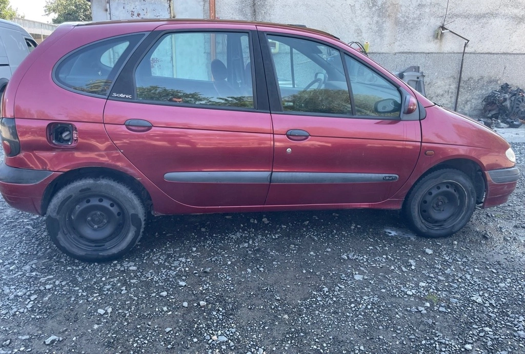 Renault Scenic 1.9dci снимка 2
