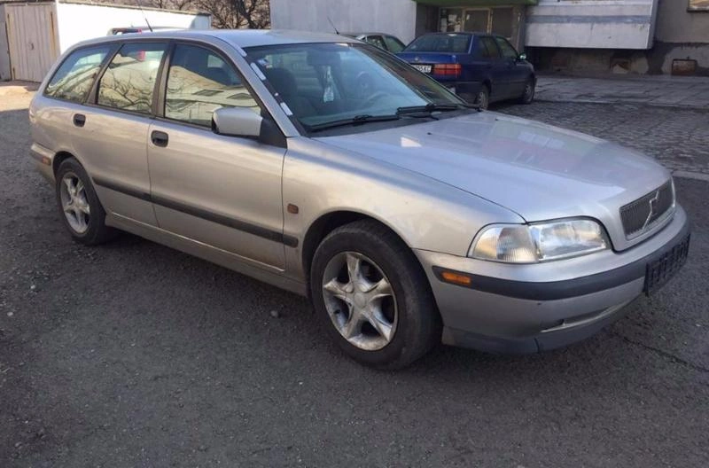 Volvo V40 2.0i