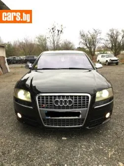 Audi S8 5.2i