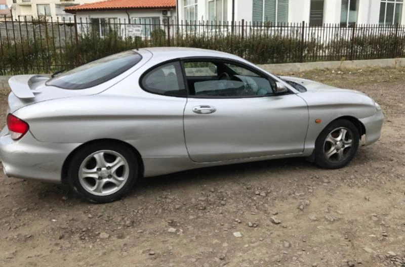 Hyundai Coupe 1.6i снимка 5