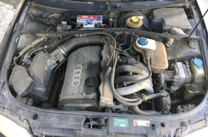 Audi A4 1.8i снимка 8