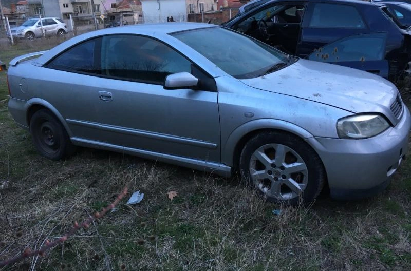 Opel Astra 2.2i bertone