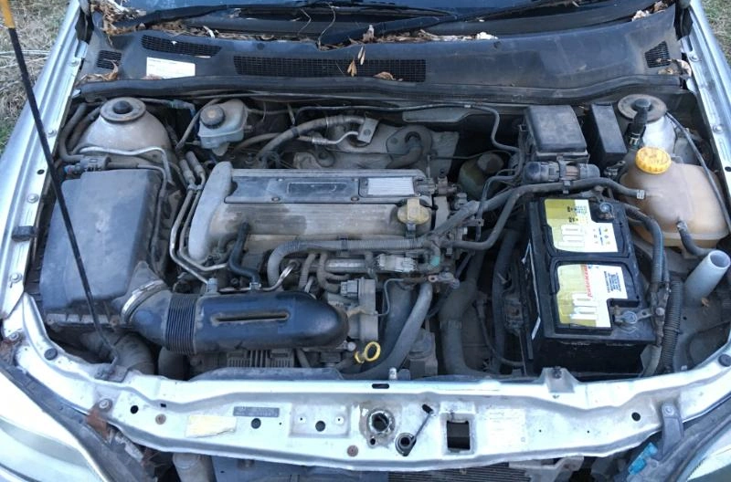 Opel Astra 2.2i bertone снимка 5