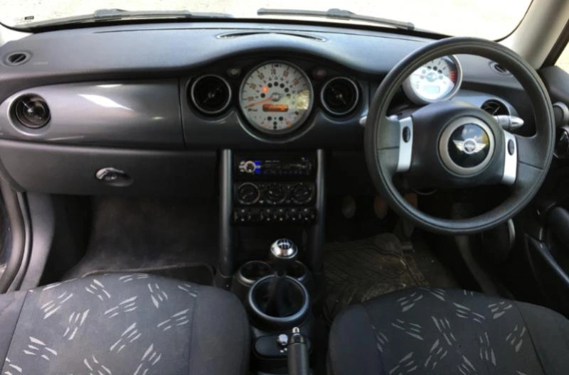 Mini Cooper 1.6i снимка 8