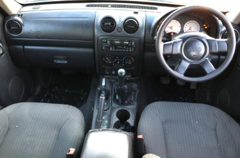 Jeep Cherokee 2.8 CRD снимка 6