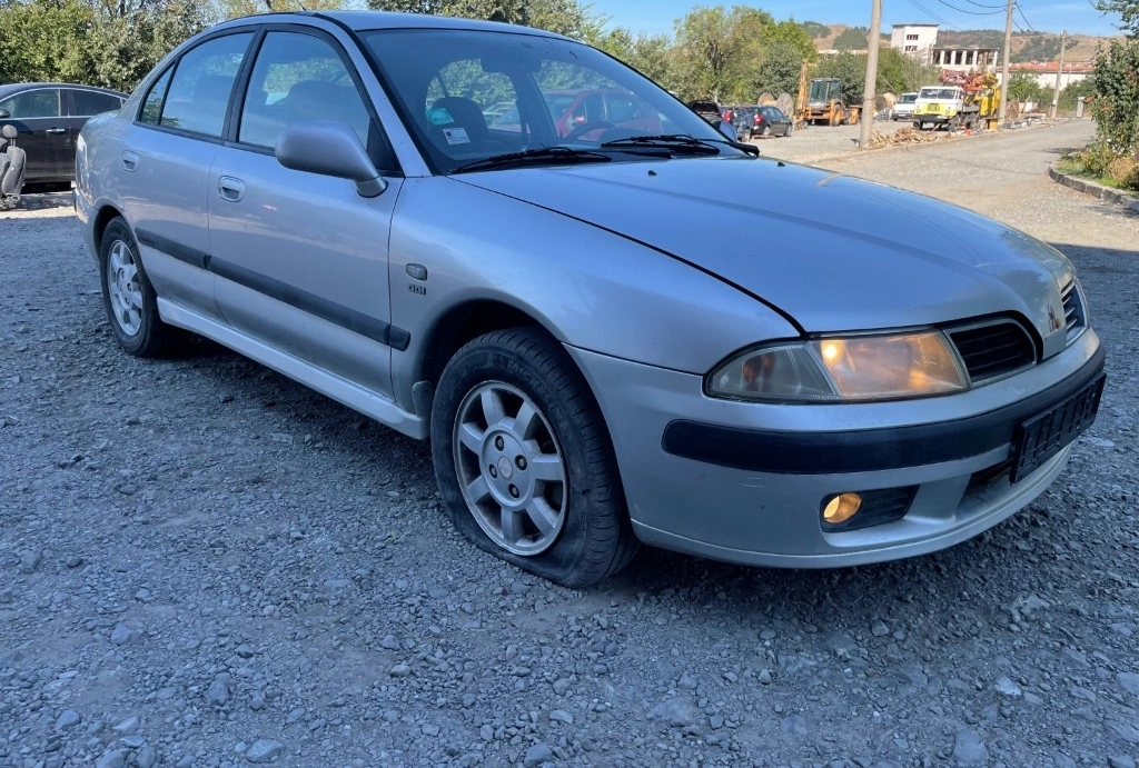 Mitsubishi Carisma 1.8 GDi снимка 6