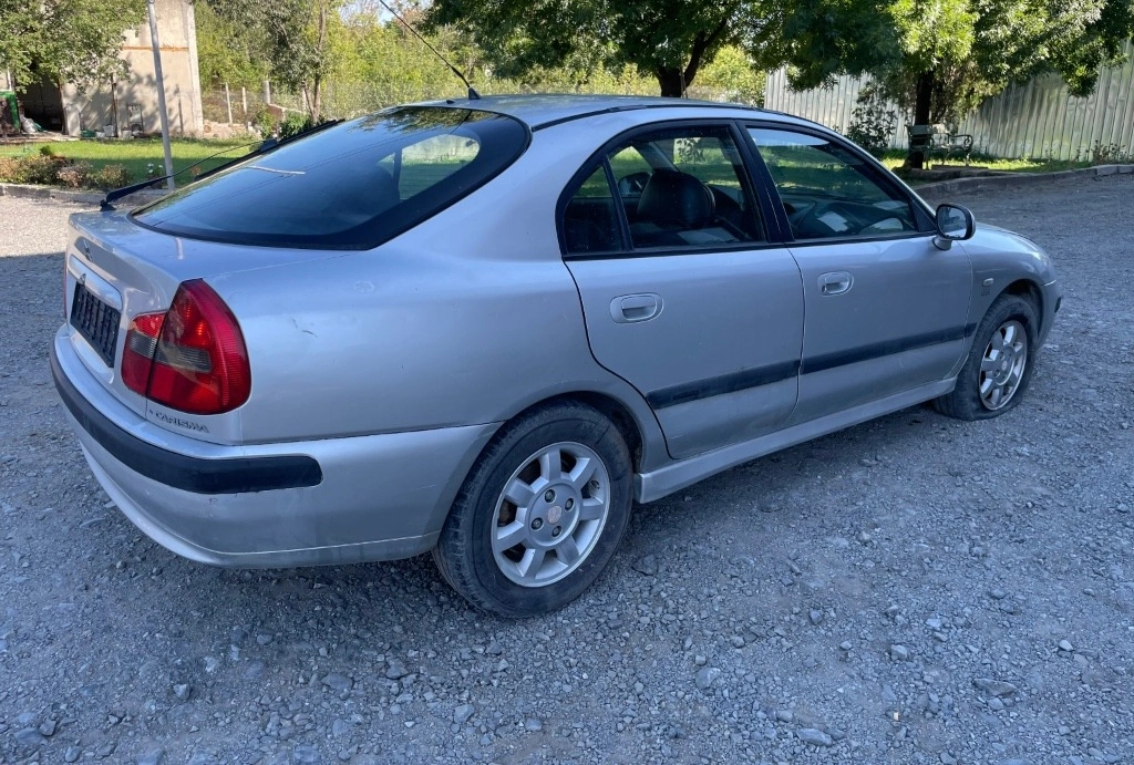 Mitsubishi Carisma 1.8 GDi снимка 5