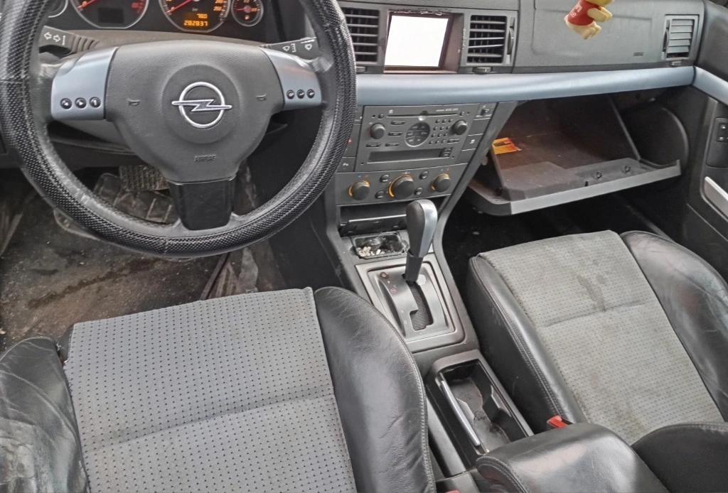 Opel Vectra 3.2 снимка 3