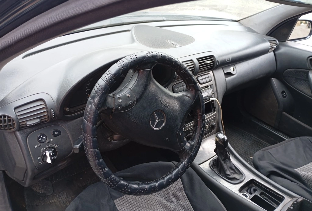 Mercedes-Benz C 200 2.2 снимка 2
