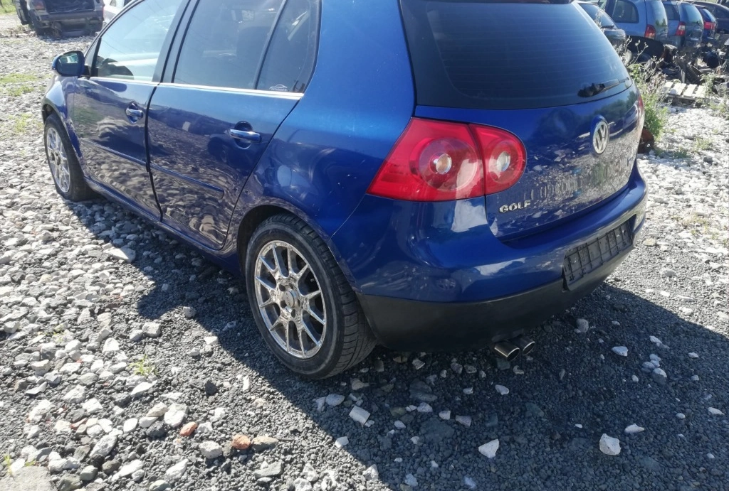 VW Golf 1.6FSI BAG снимка 5