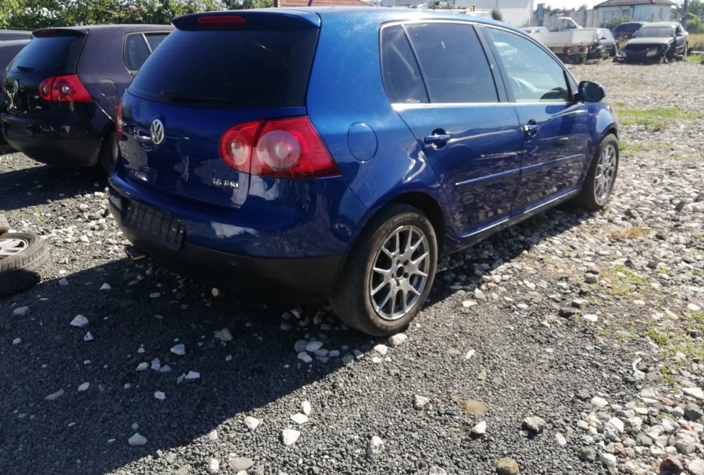 VW Golf 1.6FSI BAG снимка 6