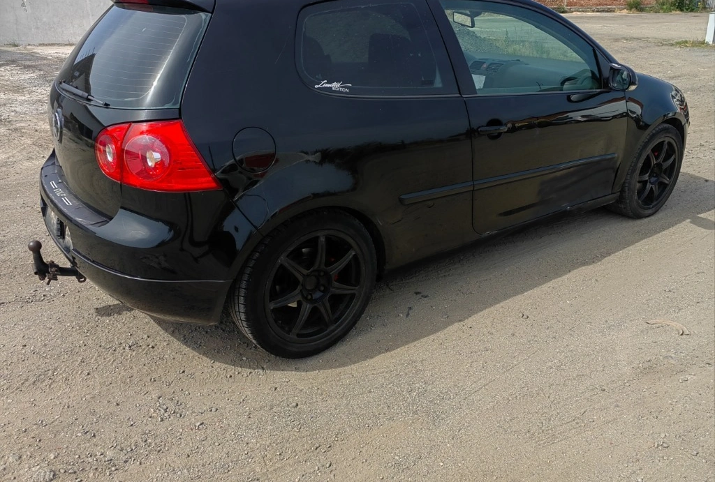 VW Golf 1.6FSI снимка 4