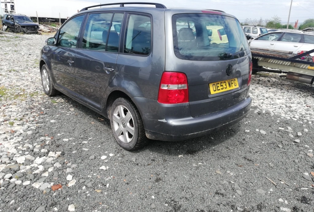 VW Touran 1.9TDI AVQ 6ск снимка 6